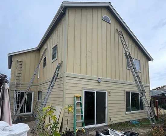 Siding in Los Angeles image